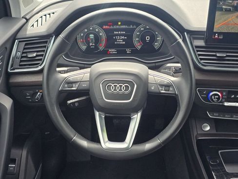 Used 2022 Audi Q5 2.0T Premium Plus w/ Premium Plus Package AWD/4WD image 19