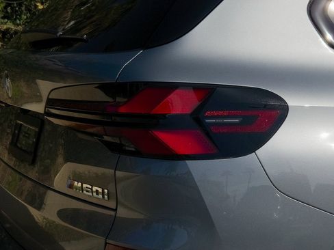 New 2026 BMW X5 M60i w/ Executive Package image 7