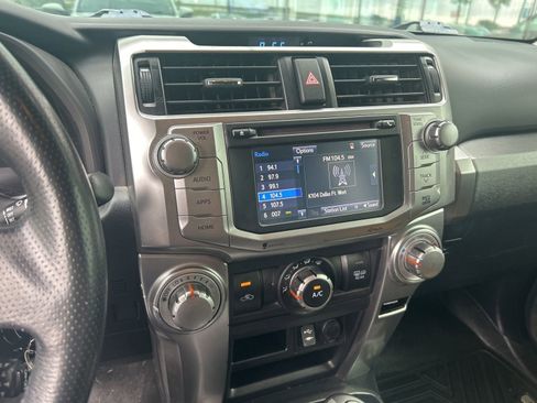 Used 2015 Toyota 4Runner SR5 AWD/4WD image 12