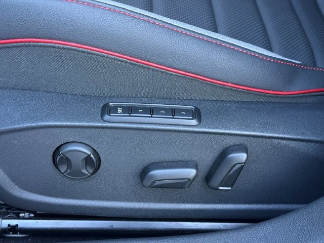 Certified 2024 Volkswagen GTI SE FWD image 13