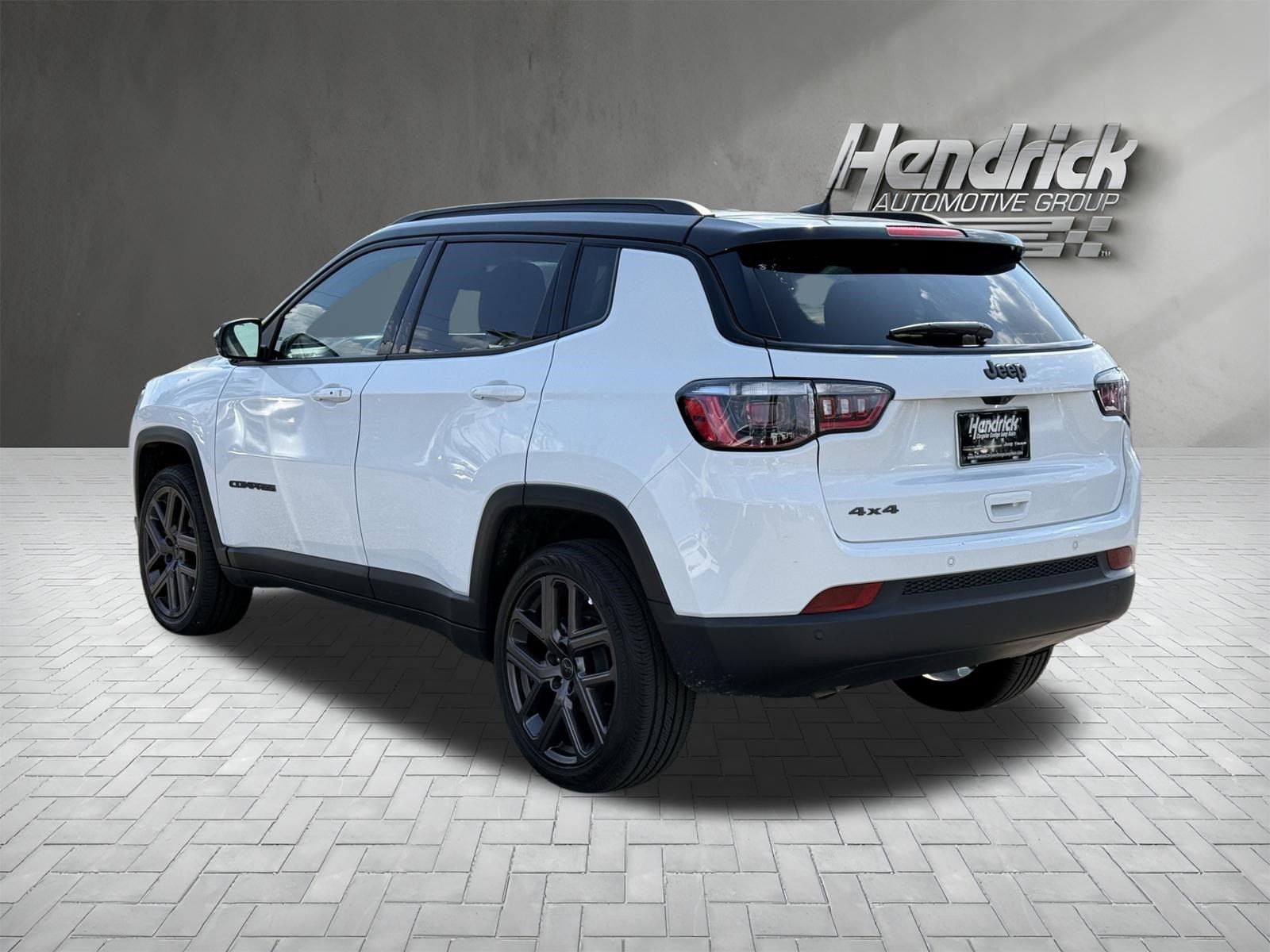 Used 2026 Jeep Compass Limited AWD/4WD image 8