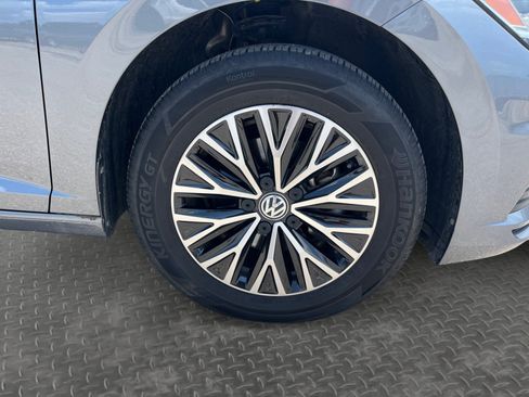 Used 2021 Volkswagen Jetta S w/ Driver Assistance Package FWD image 14