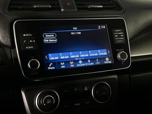 Used 2023 Nissan Leaf S image 17