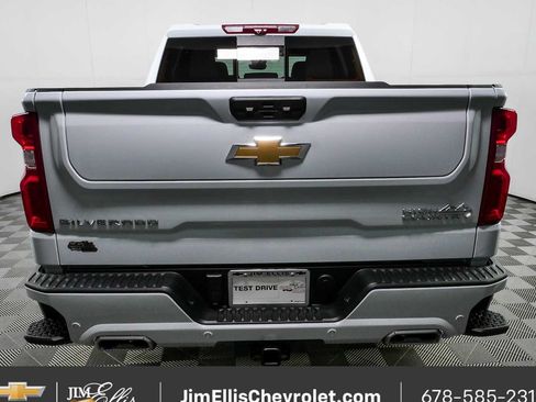 New 2026 Chevrolet Silverado 1500 High Country AWD/4WD image 30