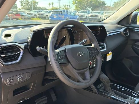 New 2026 Chevrolet TrailBlazer LT w/ Midnight Edition FWD image 20