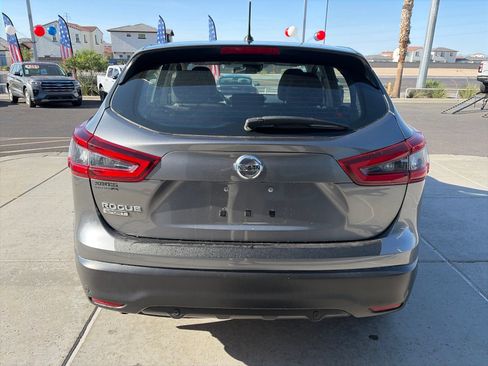 Used 2021 Nissan Rogue Sport S FWD image 4
