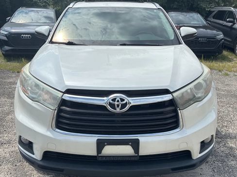Used 2015 Toyota Highlander XLE AWD/4WD image 11