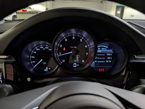 New 2026 Porsche Macan image 32