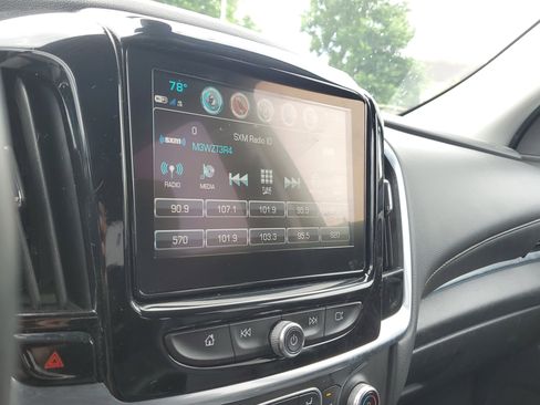 Used 2018 Chevrolet Traverse LT image 27