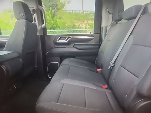 Used 2025 Chevrolet Silverado 2500 LT w/ Convenience Package AWD/4WD image 7