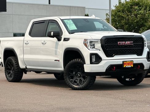 Used 2021 GMC Sierra 1500 AT4 w/ AT4 Premium Package AWD/4WD image 2