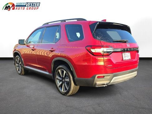 New 2025 Honda Pilot Touring image 8