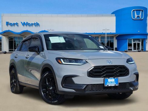 Certified 2025 Honda HR-V Sport image 1