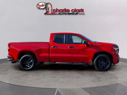 Used 2026 Chevrolet Silverado 1500 Custom w/ Turbomax Blackout Package RWD image 6