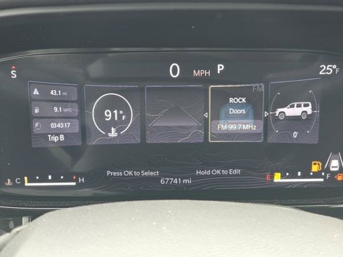 Used 2022 Jeep Wagoneer Series III w/ Flexible Seating Group image 29