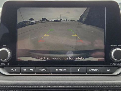 Certified 2023 Nissan Rogue SV FWD image 19