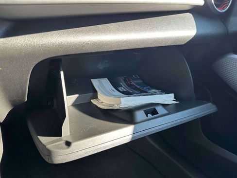 Used 2024 Chevrolet Trax RS image 30