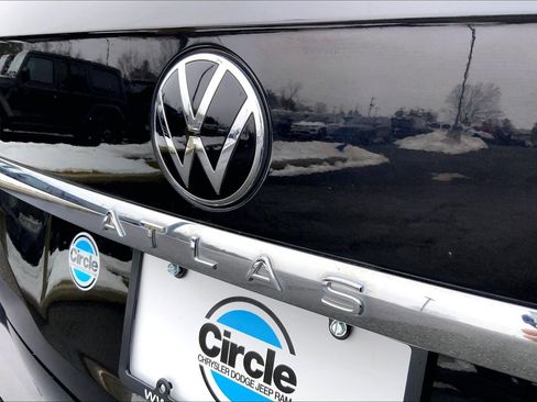 Used 2022 Volkswagen Atlas SE image 29