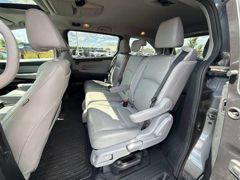 Used 2018 Honda Odyssey Touring image 24
