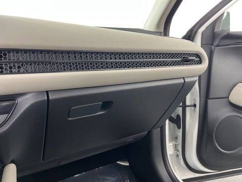 Used 2023 Honda HR-V LX image 36