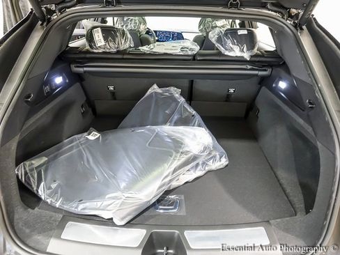 New 2026 Cadillac Lyriq Signature Sport image 19