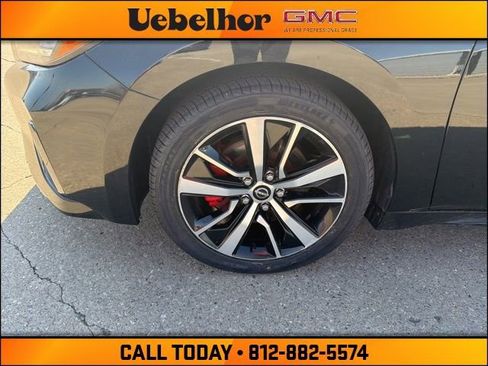 Used 2023 Nissan Maxima SV w/ Floor Mat Group image 13