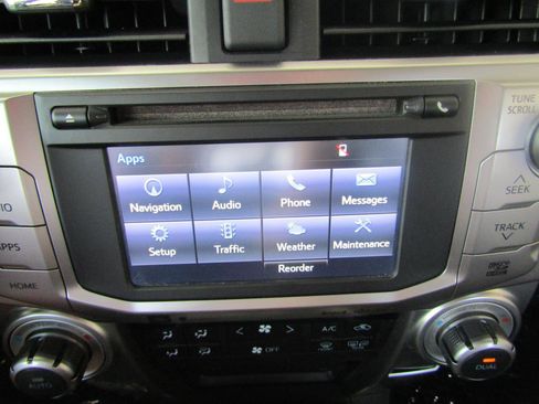 Used 2016 Toyota 4Runner Limited image 19