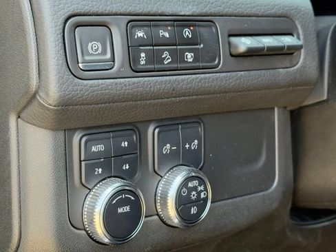 Used 2024 GMC Yukon Denali AWD/4WD image 21