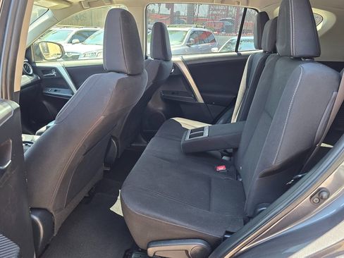 Used 2014 Toyota RAV4 XLE FWD image 22