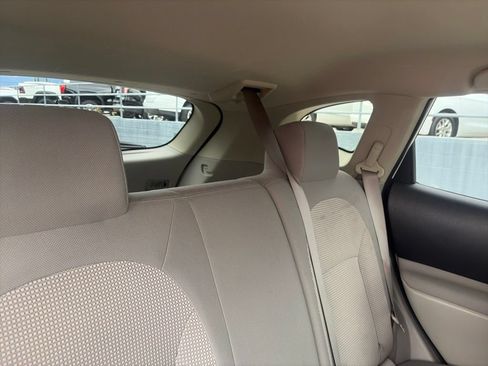Used 2013 Nissan Rogue SV FWD image 14