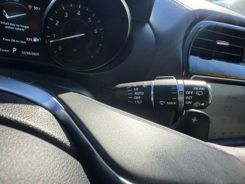 Used 2019 Jaguar F-PACE Prestige image 26