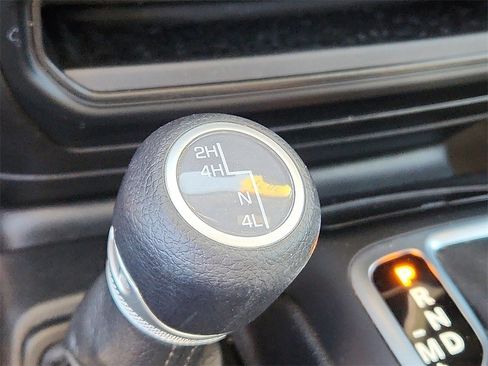 Certified 2021 Jeep Gladiator Sport image 21