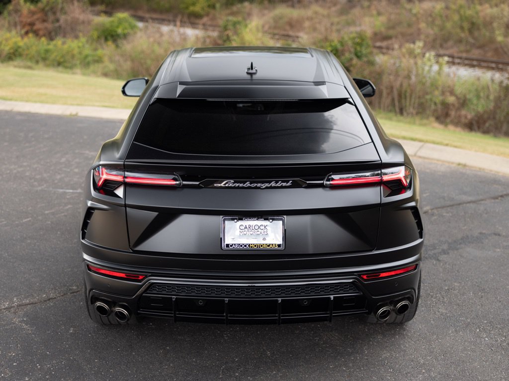 Used 2022 Lamborghini Urus AWD/4WD image 6