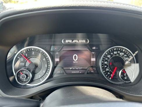 Used 2024 RAM 1500 Laramie image 28