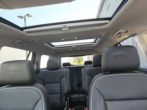 Used 2021 GMC Acadia Denali w/ LPO, Floor Liner Package AWD/4WD image 15