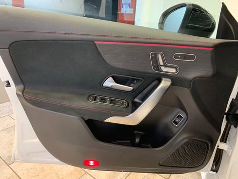 Used 2023 Mercedes-Benz CLA 250 4MATIC image 15