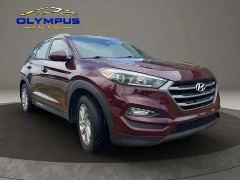 Used 2016 Hyundai Tucson SE w/ Option Group 02 FWD image 2