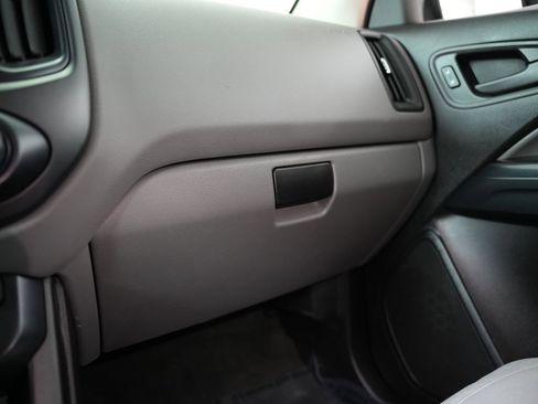 Used 2017 GMC Canyon 2WD Crew Cab w/ Convenience Package image 40