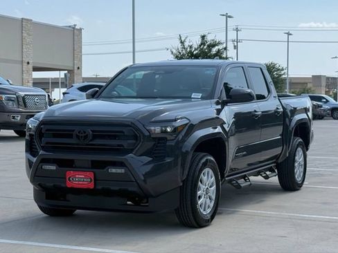 Used 2026 Toyota Tacoma SR5 RWD image 8