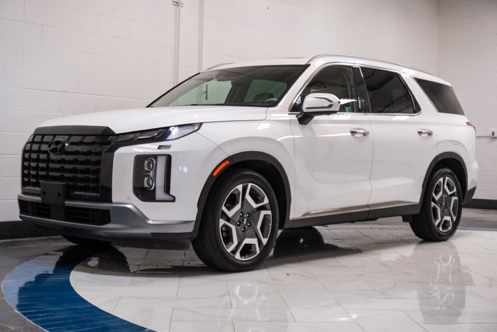 Used 2024 Hyundai Palisade Limited FWD image 4