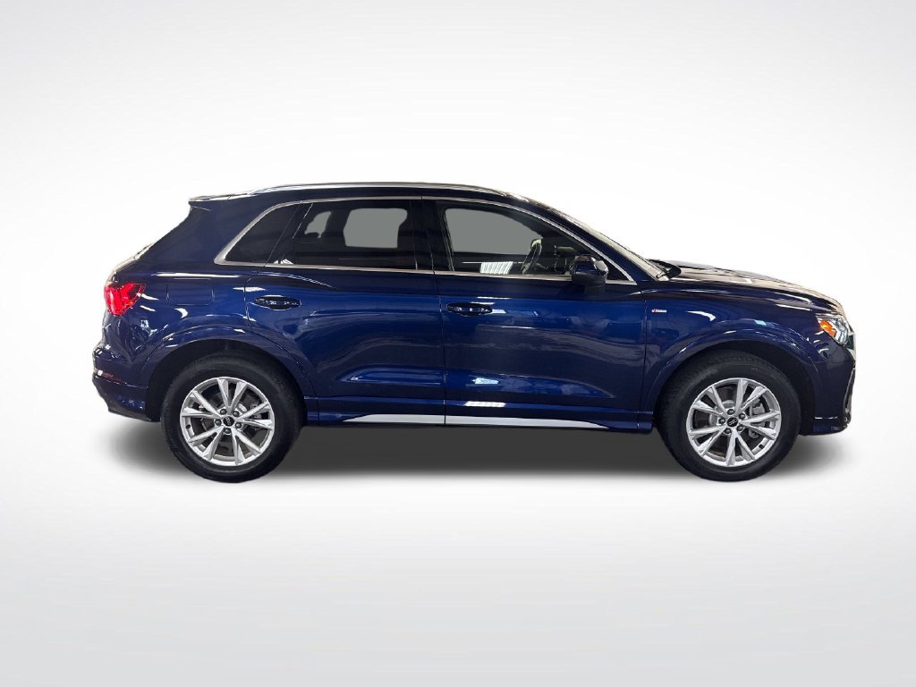 Certified 2025 Audi Q3 2.0T Premium Plus w/ Premium Plus Package AWD/4WD image 6
