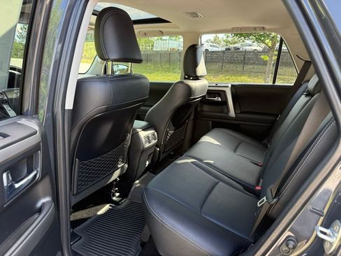 Used 2024 Toyota 4Runner Limited AWD/4WD image 28