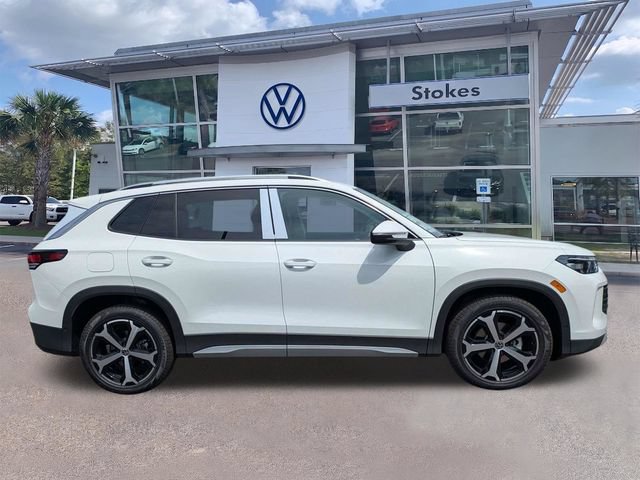 New 2026 Volkswagen Tiguan SE FWD image 3