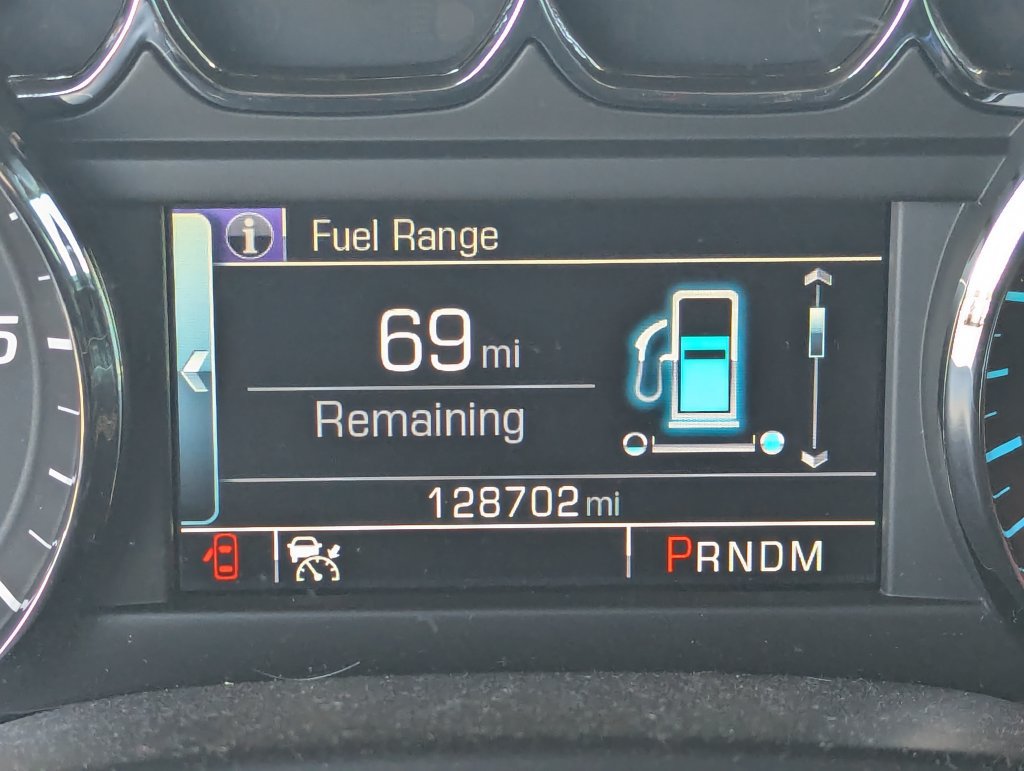 Used 2015 Chevrolet Tahoe LTZ AWD/4WD image 21