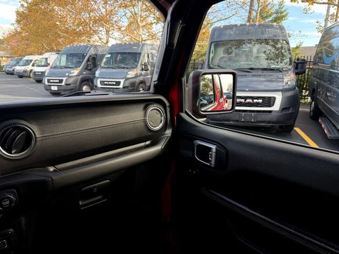 Used 2021 Jeep Gladiator Overland image 22