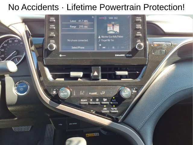 Used 2022 Toyota Camry XLE FWD image 18