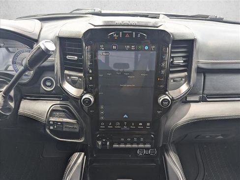 Used 2022 RAM 2500 Limited AWD/4WD image 14