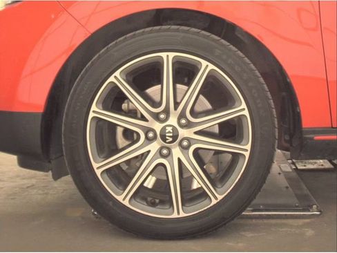 Used 2018 Kia Soul ! w/ Tech Package image 12