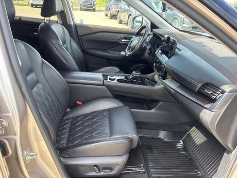 Used 2021 Nissan Rogue Platinum AWD/4WD image 22