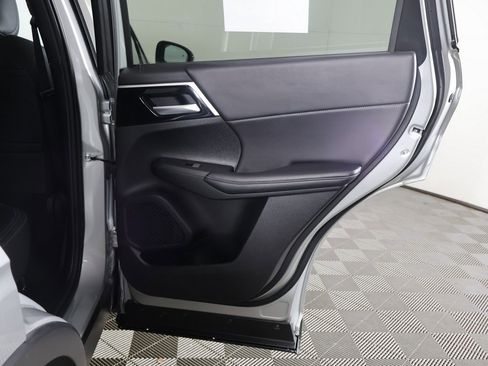 Used 2024 Mitsubishi Outlander SE Black Edition image 28